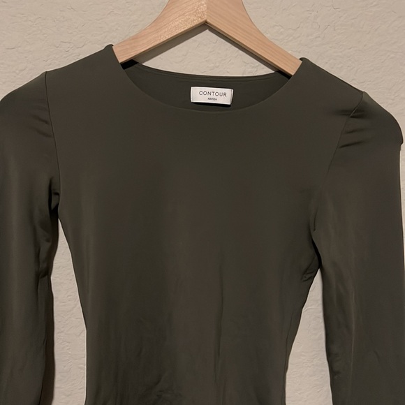 Aritzia Long Sleeve Top in Dark Olive - Picture 2 of 5